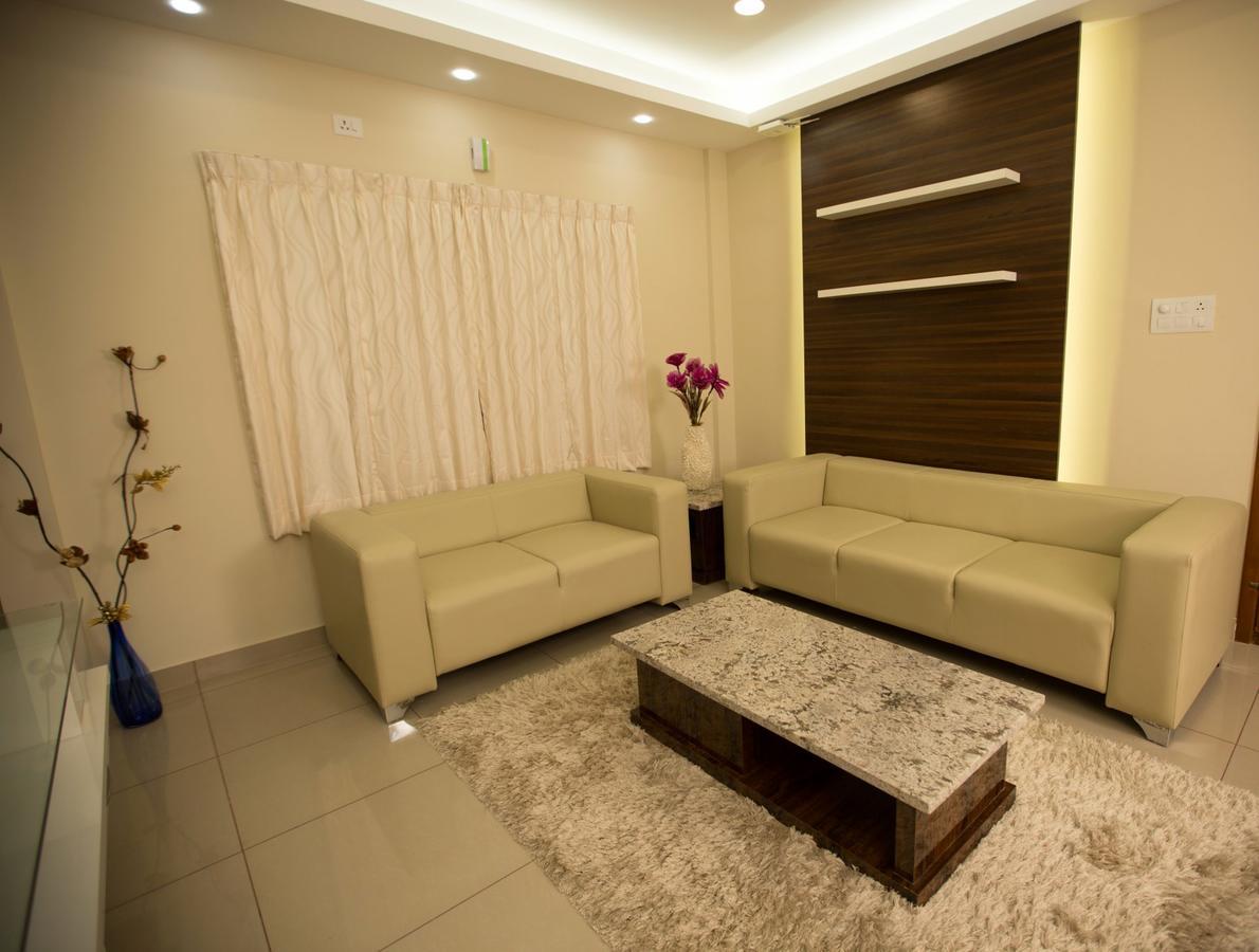Benaka Suites Bangalore Exteriör bild